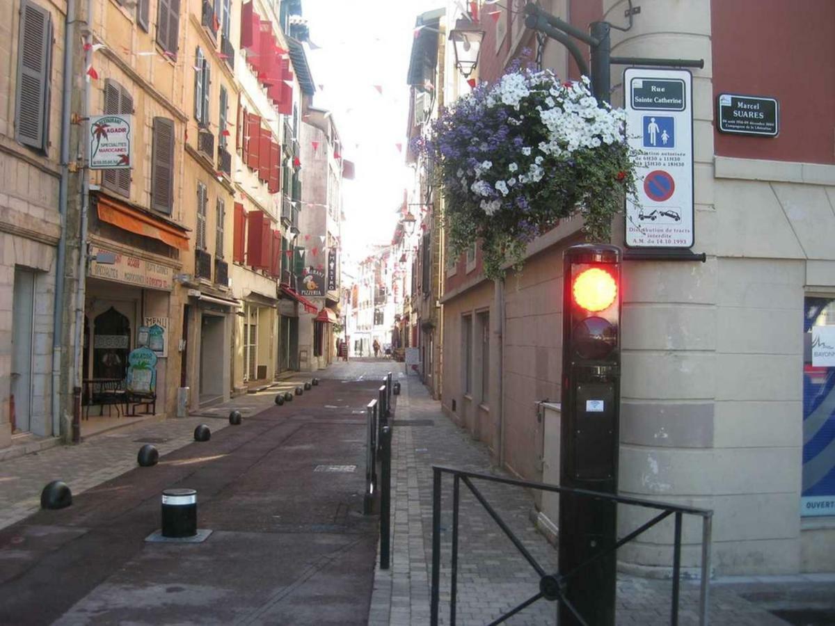 Cosy Appartement Bayonne Historique Exterior photo